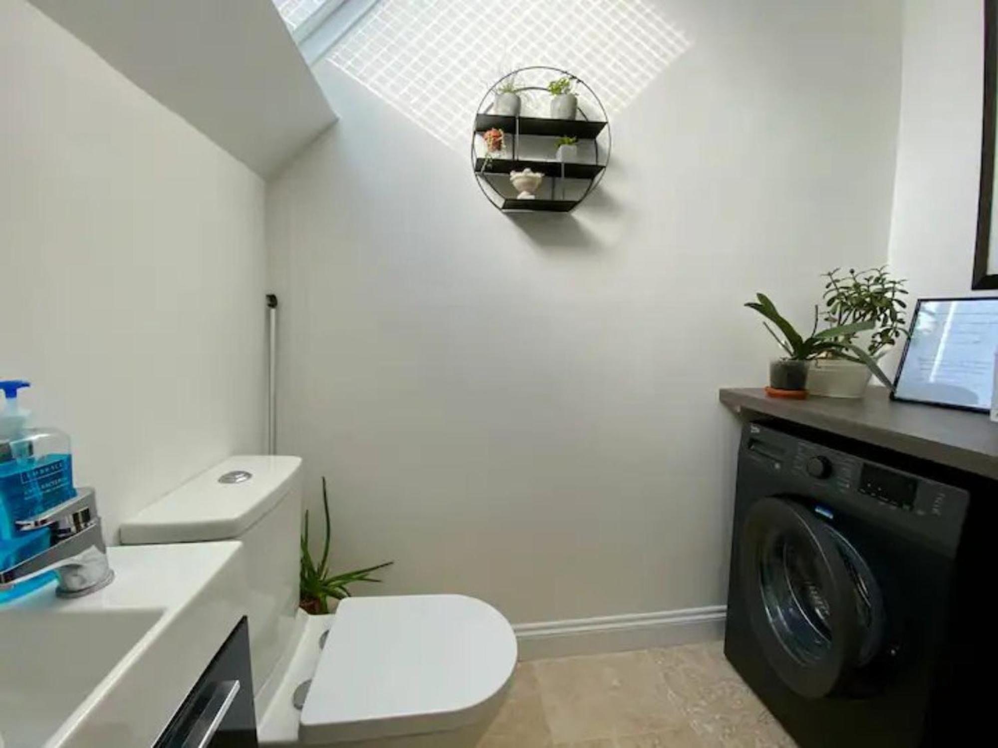 Pass The Keys Delightful Cottage Sydney Gardens Private Parking Bath Exterior photo